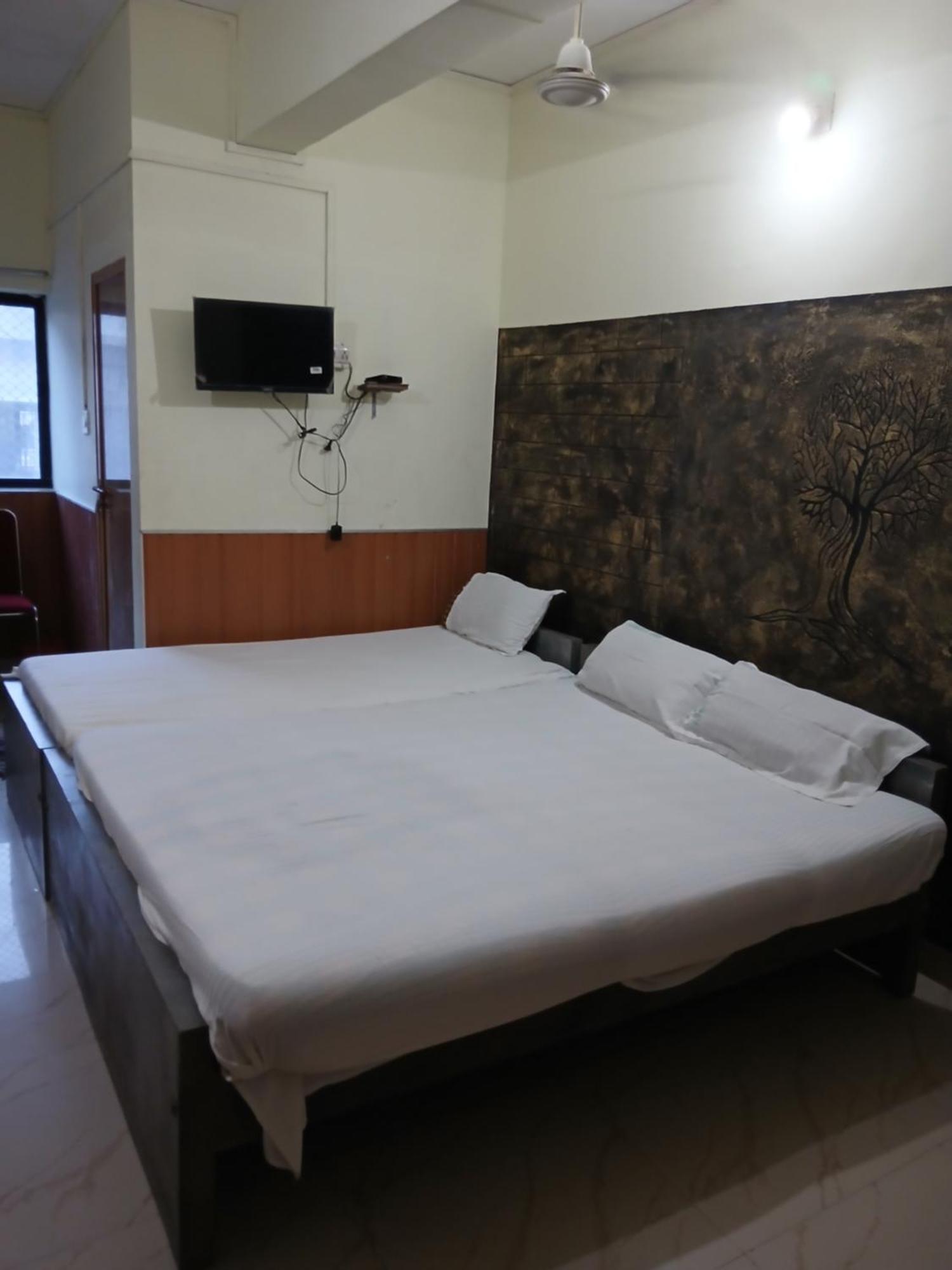 Guruvāyūr Avanti Inn מראה חיצוני תמונה